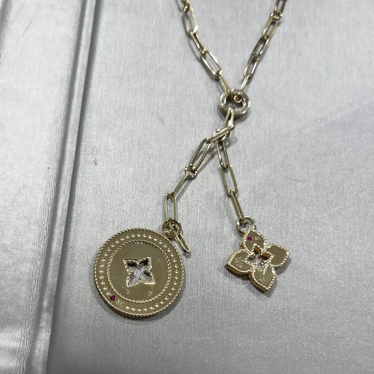 18K Venetian Princess Diamond Flower & Open Disc Pendant Necklace — image 4