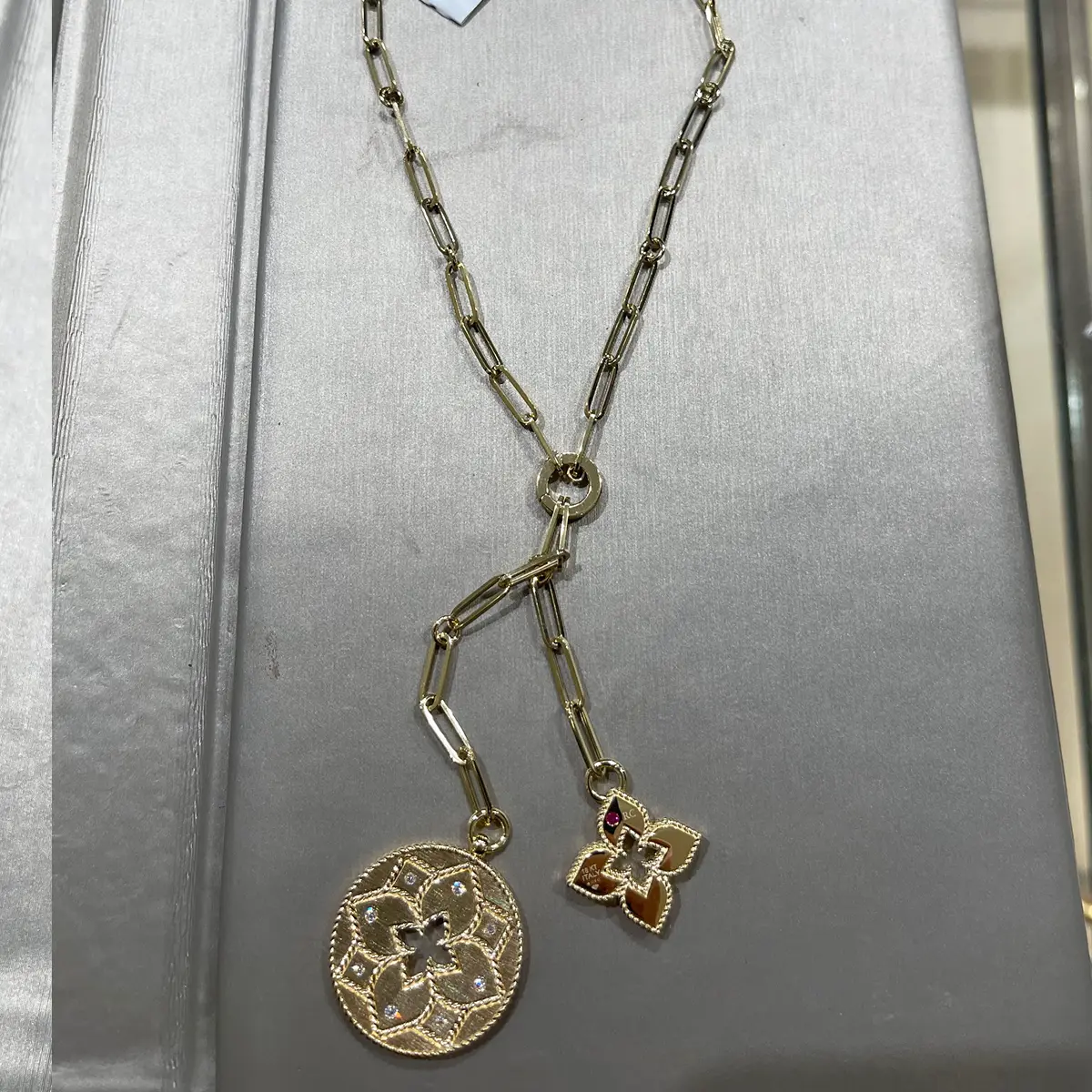 18K Venetian Princess Diamond Flower & Open Disc Pendant Necklace — image 5