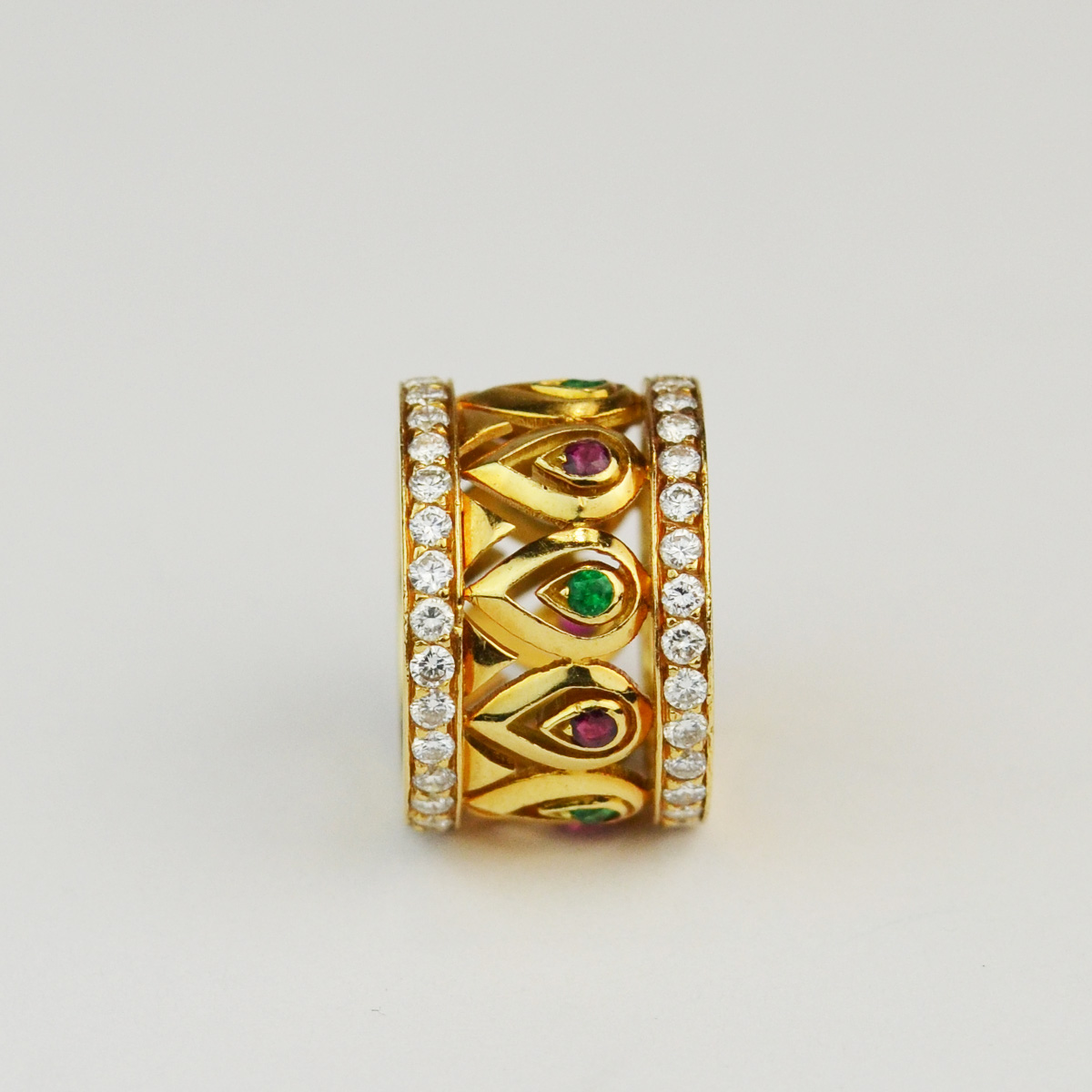 Vintage Tanjore 18k Gold Diamond Ruby And Emerald Ring — image 2