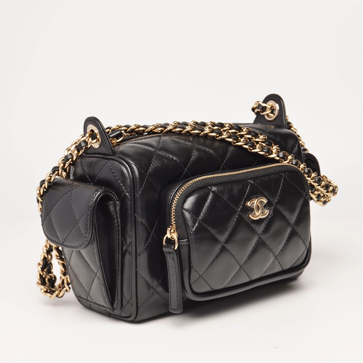 Shiny Crumpled Small Lambskin And Gold Black Camera Case Bag — image 3