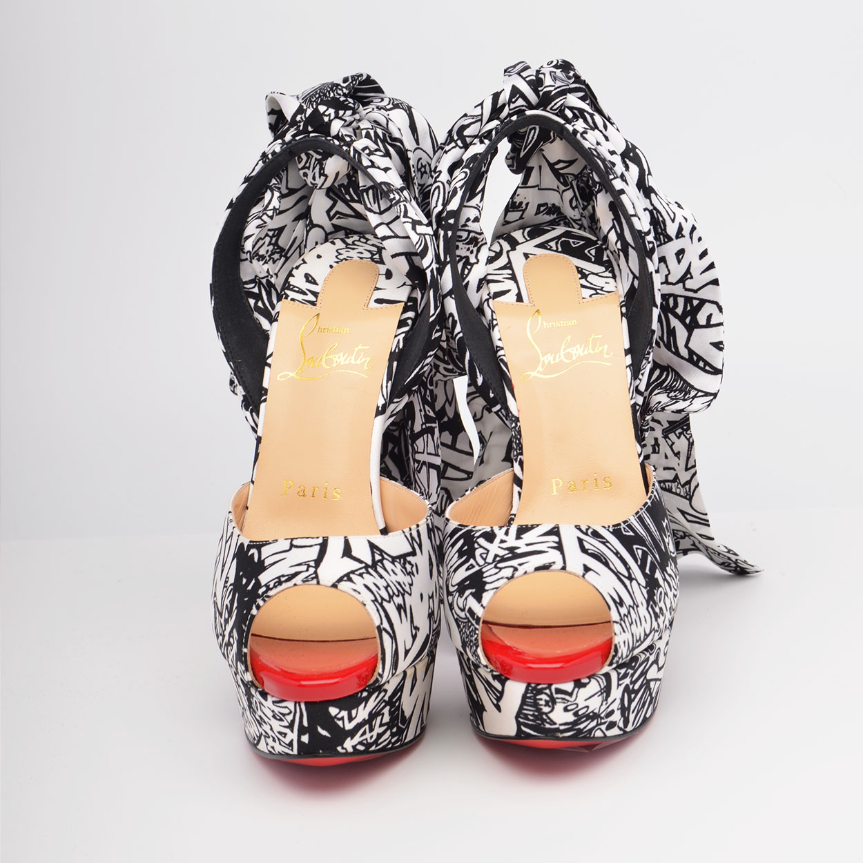 Fabric Jersey Vamp Graffiti Peep Toe Platform Sandals Size 35 — image 2