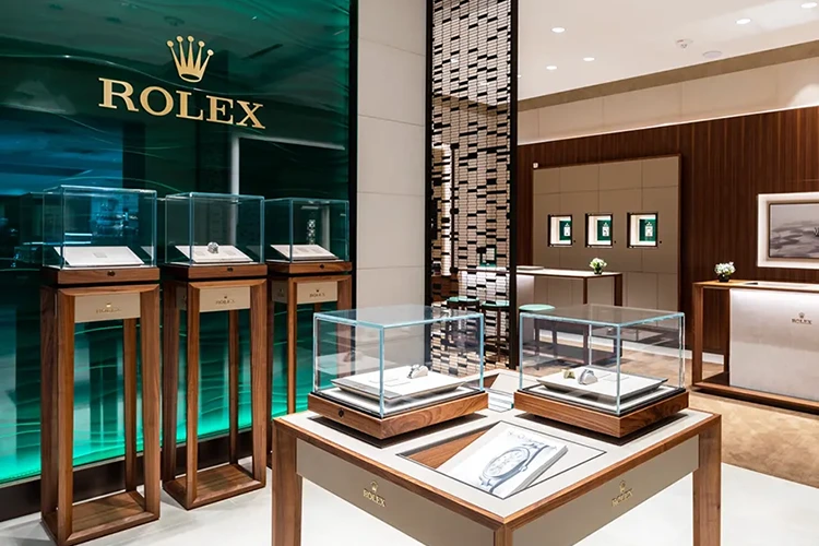 Luxury boutiques and independent designers